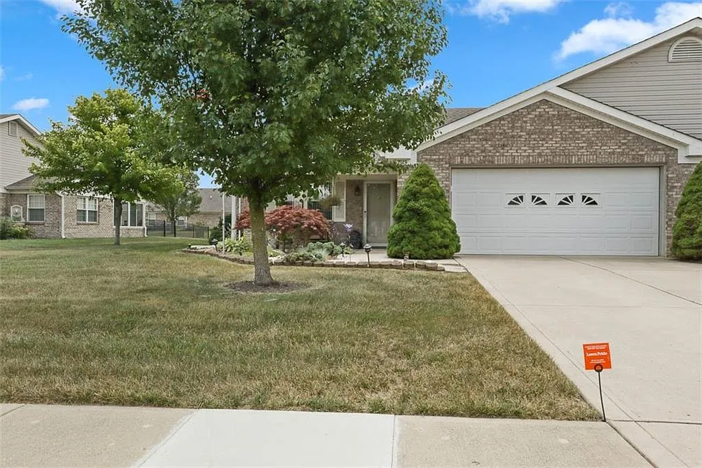 7923 Park Ward Pl photo 1