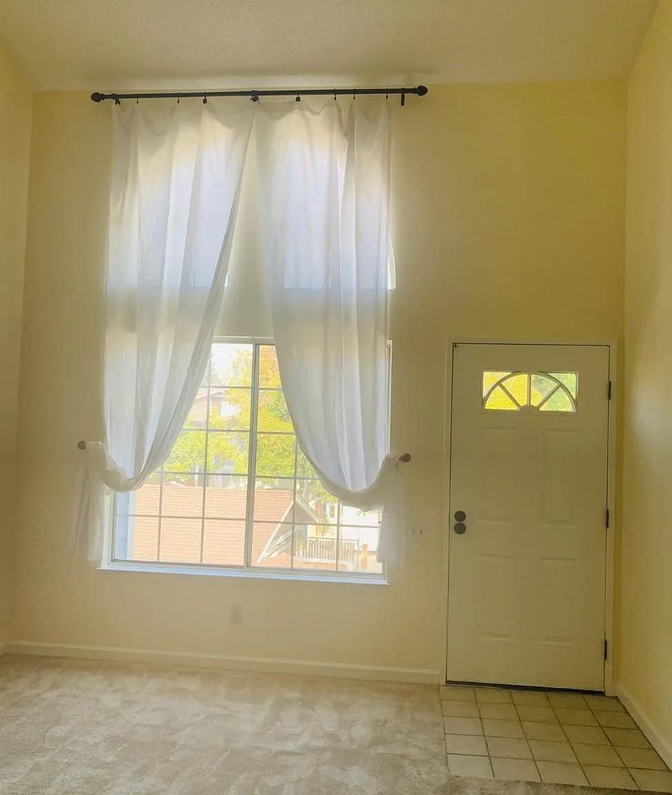 1 bed, 688 sqft, $2,095 — Photo 1