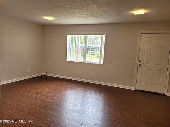 3rd image of 2034 SPRINKLE Drive