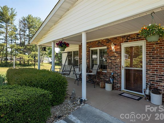 4th image of 231 Allen Rd