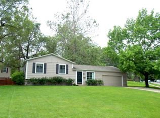 9103 W 100th St, Overland Park, KS 66212