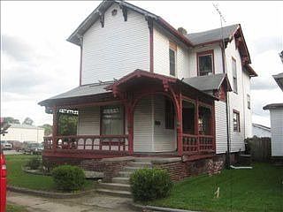 1st image of 105 2nd St