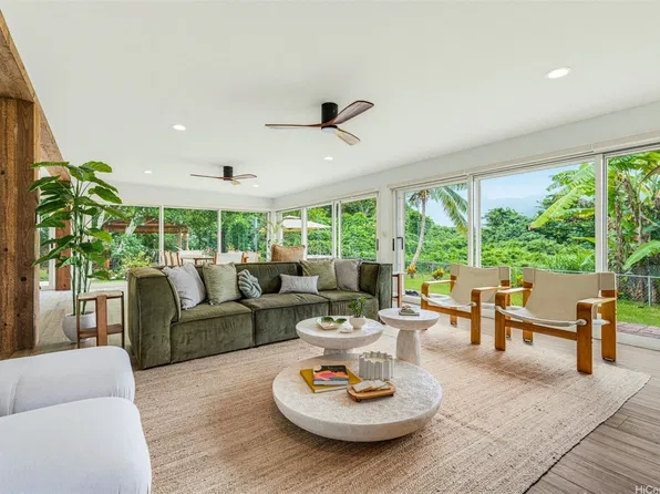 46-258 Kamehameha Hwy, Kaneohe, HI 96744