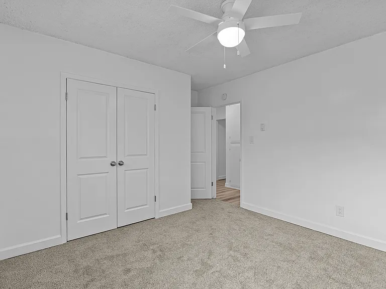 Gardenview Apartments — Photo 12