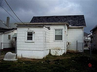 2nd image of 411 W Broadway St