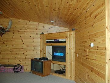 5th image of 5866 Red Pine Dr