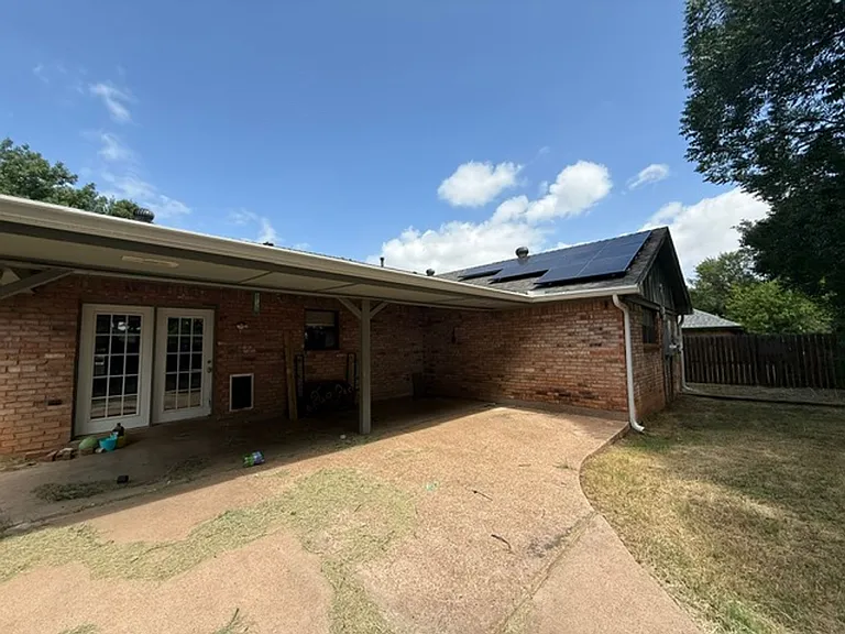 1949 Chimneywood Ct — Photo 18