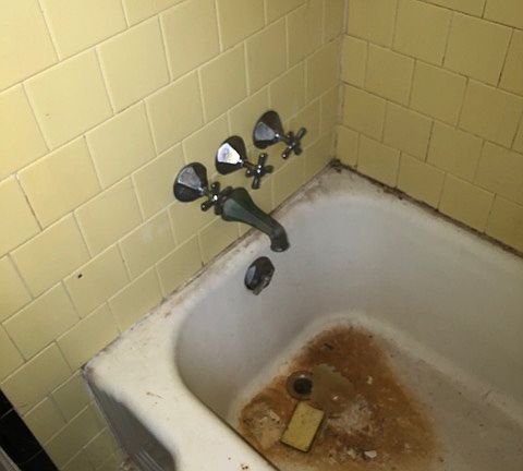 5th image of 2844 W Park Dr