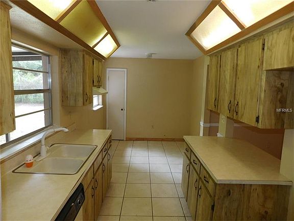 5th image of 340 Sand Pine Trl