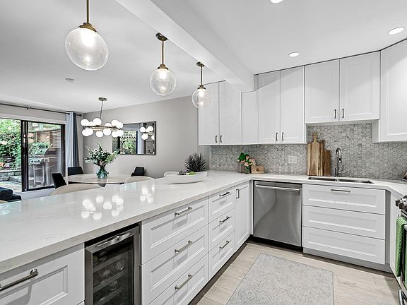 5th image of 1299 W 7th Ave #105