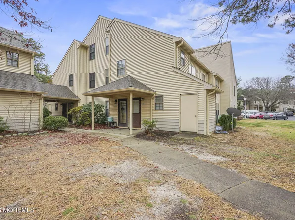 402 Daisy Court, Jackson, NJ 08527