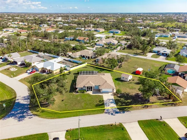 7424 Snow Dr, Englewood, FL 34224