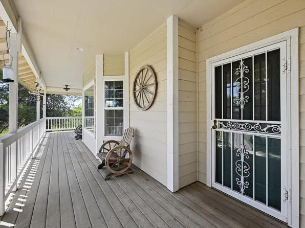 2857 Moonshine Ln, Loomis, CA 95650