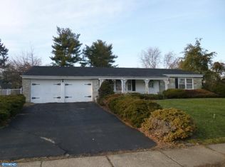 5915 Griscomb Dr, Bensalem, PA 19020