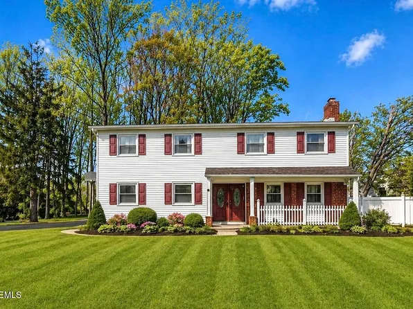 4 Fletcher Drive, Morganville, NJ 07751