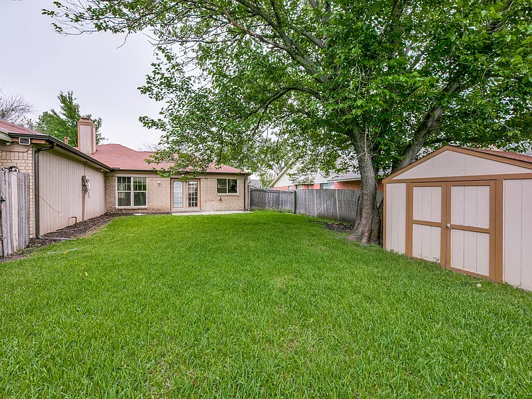 1607 Heather Glen Ct — Photo 22