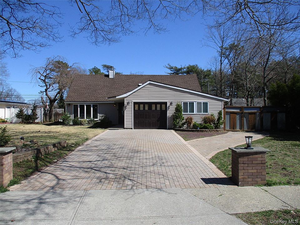 1st image of 39 Split Cedar Drive