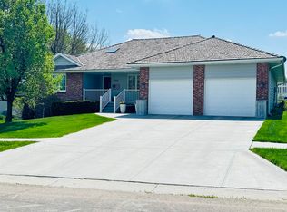 2909 Mach 1 Dr, Norfolk, NE 68701