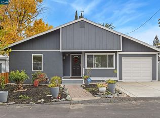 31 Adelaide Dr, Martinez, CA 94553