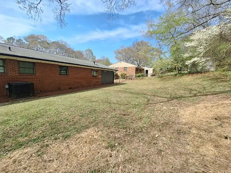 5370 Longmeadow Ln — Photo 13