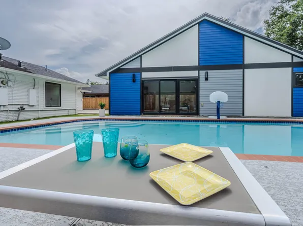 6518 Kury Ln, Houston, TX 77008