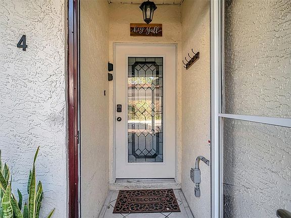 3rd image of 6421 Drexel Dr APT 4