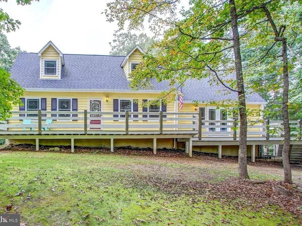 4644 Morgans Bluff Dr, Marshall, VA 20115