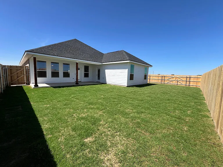4062 Blair Ln — Photo 2
