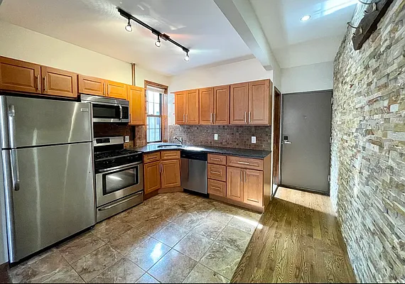 Rented by Gama Group | media 6