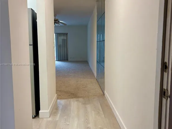 300 Golden Isles Dr APT 317, Hallandale Beach, FL 33009