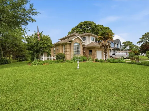 3445 S Crestline Dr, Virginia Beach, VA 23464