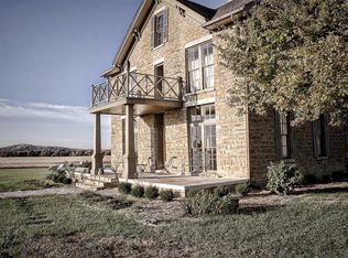 16426 Warren Rd, Maple Hill, KS 66507