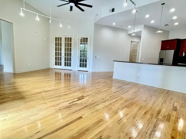 5005 Hidalgo St Unit 312, Houston, TX 77056