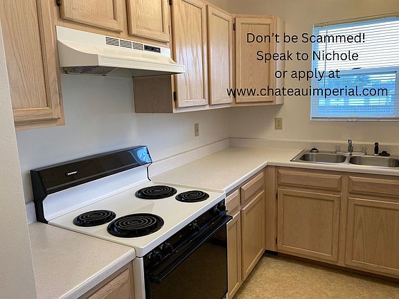 2nd image of 418-430 Hawthorne Cir
