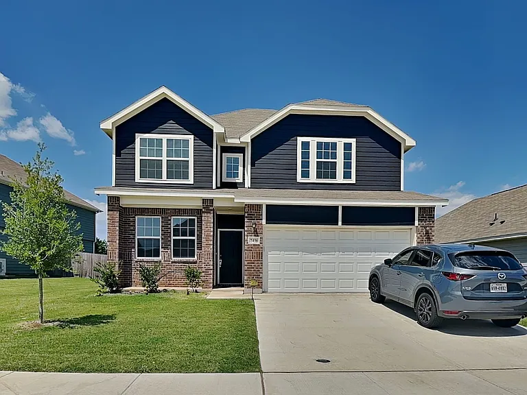 2436 Dahlia Dr — Photo 1