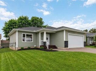 64 Amity St, Moncton, NB E1G0S3