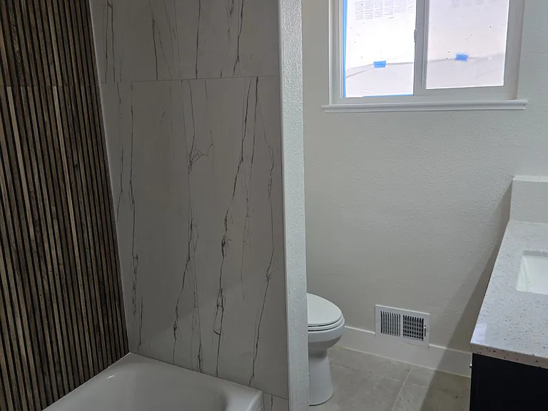 6139 E 33rd Ave #1 — Photo 8