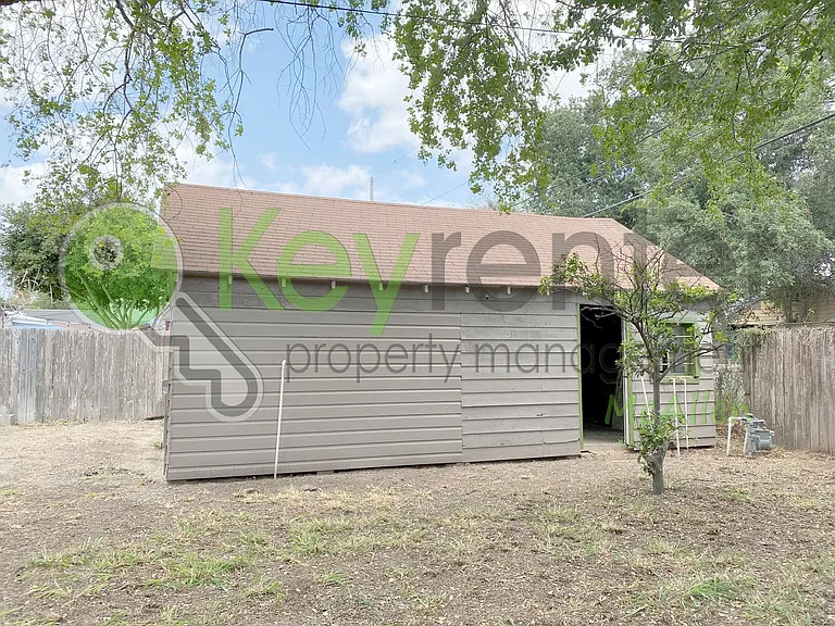 1016 Laurel Ave — Photo 38