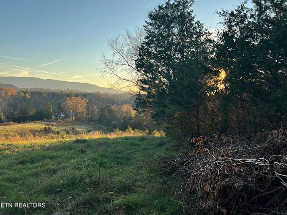 4th image of Knob Creek Blvd