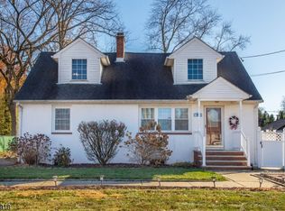 46 New St, Wayne, NJ 07470