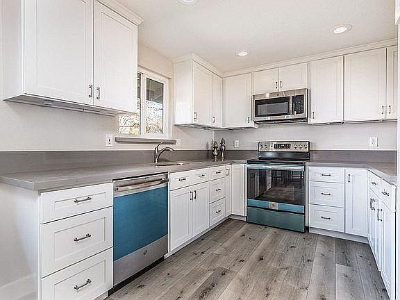 1st image of 14649 Torrey Pines Dr