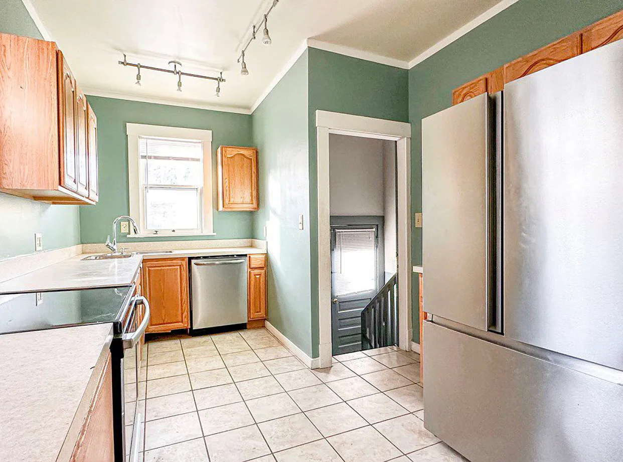 438 South 8th Street - 1 — Photo 3