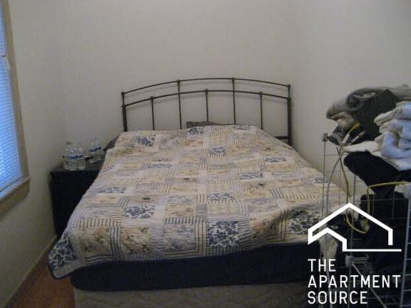 5th image of 1946 W Belmont Ave APT 1R