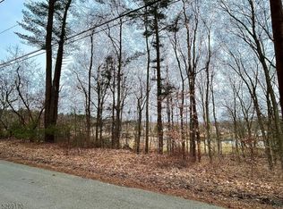 128 Hemlock Hl, Montague, NJ 07827