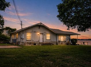 5757 Parkside Ct, Granbury, TX 76048