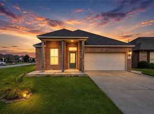 101 E Lake Ct, Slidell, LA 70461
