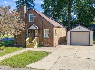 1588 25th St NW, Canton, OH 44709