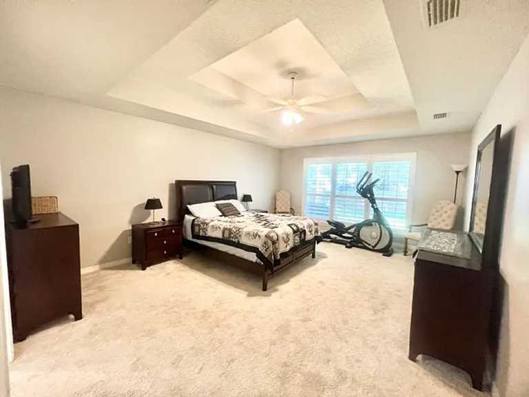 1660 Northridge Rd — Photo 20