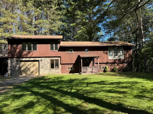 6819 Blue Jay Ln, Rhinelander, WI 54501