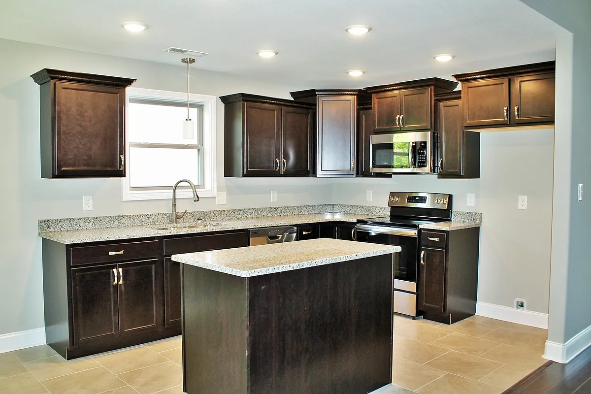 Building Photo - 257 Azalea Dr